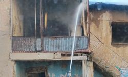 Metruk binada çıkan yangın söndürüldü