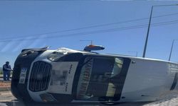 Minibüs ile otomobil çarpıştı, 5 yaralı