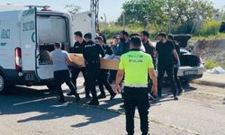 Park halindeki otomobilin içerisinde ölü bulundu