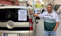 Akrabalarıyla kestiği ilişkisini trafiğe taşıyarak duyurdu