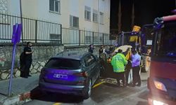 Siirt yolu üzerinde otomobil ile kepçe çarpıştı, 5 yaralı