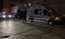 Çocuğunun gözü önünde eşini vurdu