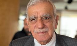 Destici ile Ahmet Türk arasında “Kürdistan” polemiği