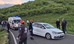 İki araç çarpıştı, 9 kişi yaralandı