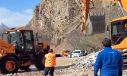 Van-Çatak kara yolu yeniden ulaşıma açıldı