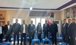 Şırnak AK Parti Heyetinden DEM Parti'ye Bayram Ziyareti