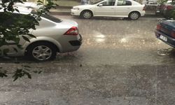 Dolu ve heyelan ulaşımı olumsuz etkiledi