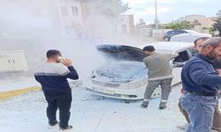 Seyir halindeki araç alevlere teslim oldu