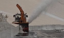 Kış bitti, karla mücadele devam ediyor