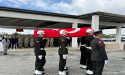 56 yıl sonra bulunan şehit mezarı memleketine taşındı