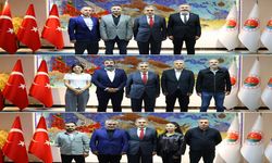 Vali Ekici, vatandaşlar ve gazetecilerle bir araya geldi