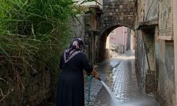 Cizre’de Kapı Önünü Temizleyene Hediye Verilecek