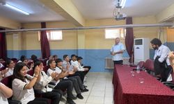Hukukçu ve aktivist Fadıl Tay öğrencilerle buluştu