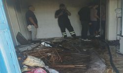 Yanan ev kullanılamaz hale geldi