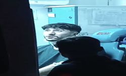 Kontrolden çıkan otomobil iş yerine girdi, 2 yaralı