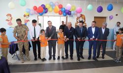 Cizre’de Konak İlkokuluna yeni kütüphane kazandırıldı