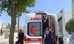 Motosikletin devrildiği kazada sürücü yaralandı