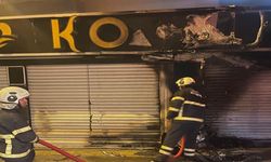 Siirt'te market alevlere teslim oldu