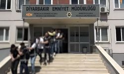 Silahlı suç örgütü şebekesi çökertildi, 40 gözaltı