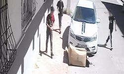 Çocukların yaktığı karton otomobili tutuşturdu