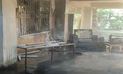 Ev yangınında 2 kişi dumandan etkilendi