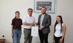 Şırnak üniversitesi Genç Yeşilay Kulübü’ne gönüllülük ödülü