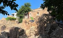 Bir evin yıkım çalışmaları sırasında kaza
