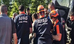 Kazada sıkışan sürücü için ekipler seferber oldu