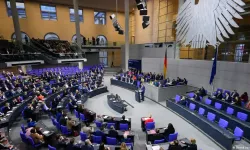 Alman Milletvekilleri Kendi Maaş Zamlarını Reddetti