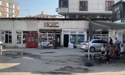 İl olmaya aday Yüksekova geçici otogara mahkum edildi