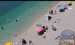 Adilcevaz'da plajlar Ege'yi aratmıyor