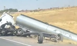 Cizre-Nusaybin Yolunda Tanker Devrildi