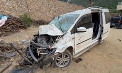Korkutan trafik kazasında 3 kişi yaralandı