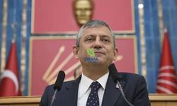 Özgür Özel ve 90 vekil CHP'den istifa etti