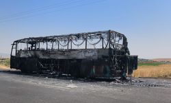 Şırnak'ta Yolcu Otobüsü 5 Dakikada Küle Döndü
