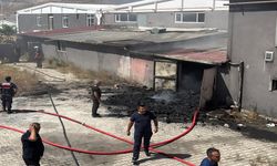 Tekstil fabrikasının atık deposunda yangın