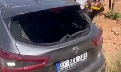 Otomobiller kafa kafaya çarpıştı: 1'i ağır 3 yaralı