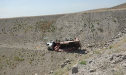 Tunceli'de vinç uçuruma yuvarlandı: 1 yaralı