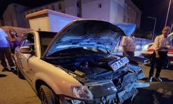 Batman'da otomobiller çarpıştı 2 yaralı