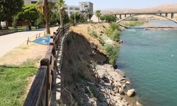 Dicle Nehri Kıyısındaki Parkta Zemin Çökmesi