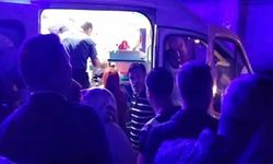 Festival alanındaki led ekran devrildi 5 yaralı