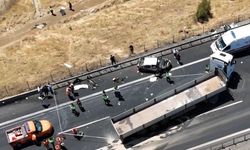 2 kişinin öldüğü zincirleme kaza dron ile görüntülendi
