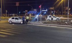 2 otomobilin çarpıştığı kazada 7 kişi yaralandı