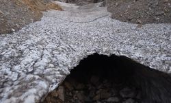 Mereto Dağı kavurucu sıcakta üşütüyor