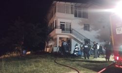 Müstakil evde gece saatlerinde yangın