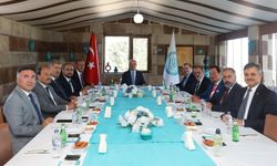 Rektör Eronat, bölgesel iş birliği için Ahlat’ta
