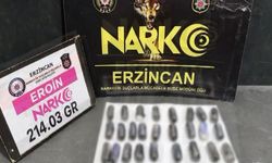 Mide ve bağırsaklarında 1 kilo 99 gram eroin taşıdılar