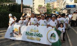 Cizre’de Çocuklardan “Hayat Namazla Güzeldir” Yürüyüşü