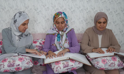 Görme engelli 3 kardeş azimle üniversiteyi kazandı