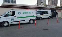 Kazada hayatını kaybeden 4 kişi Adli Tıp Kurumuna getirildi